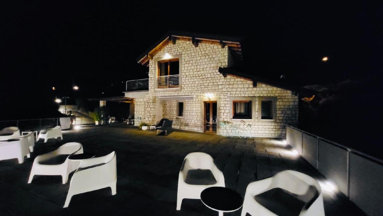 Vela Di Soleville Camere Con E Senza Vista Lago Con Ristorante & Pizzeria Sale Marasino Ngoại thất bức ảnh