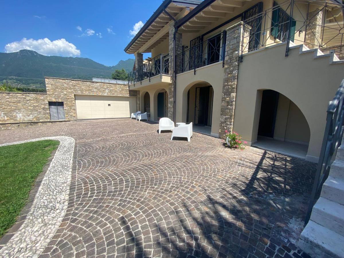 Vela Di Soleville Camere Con E Senza Vista Lago Con Ristorante & Pizzeria Sale Marasino Ngoại thất bức ảnh